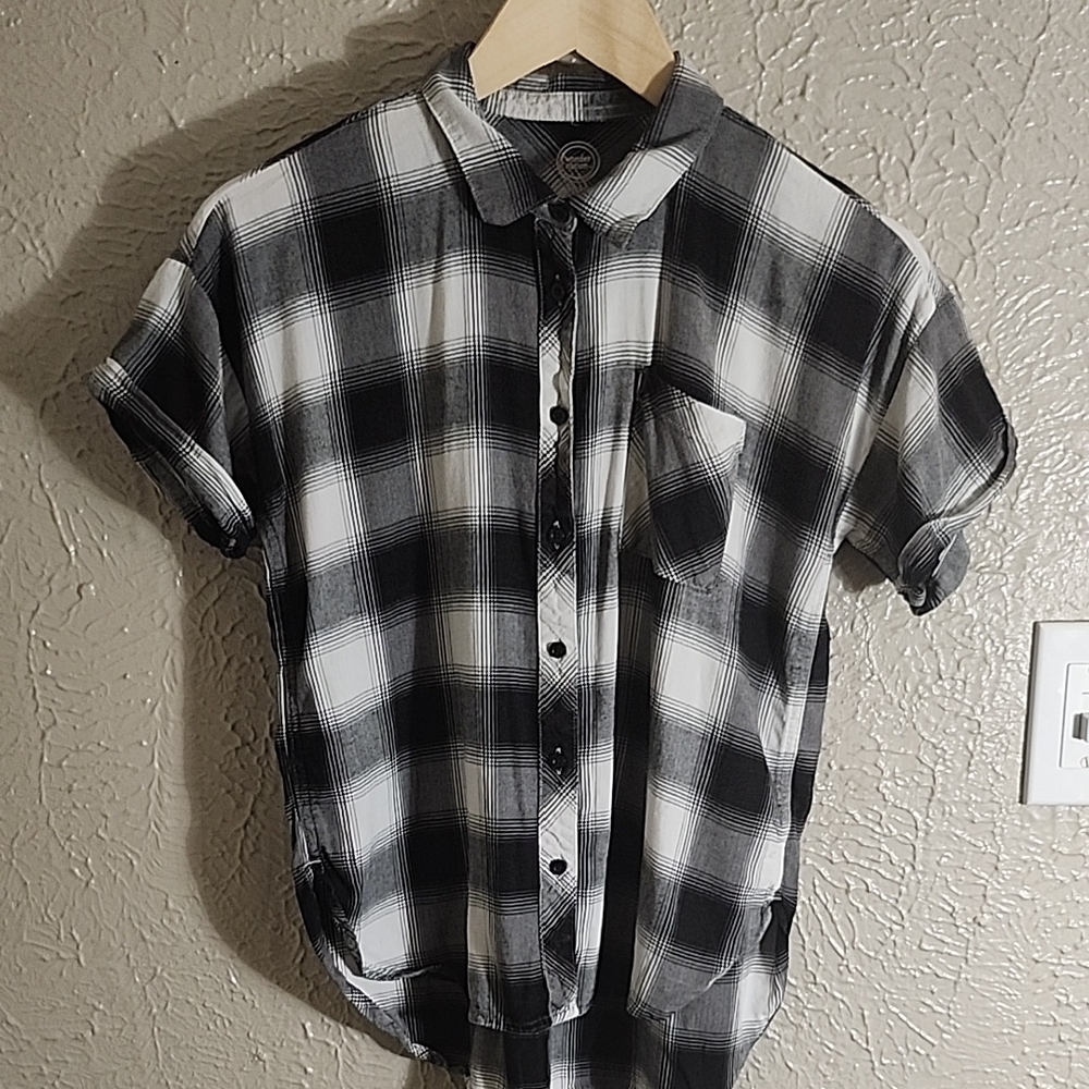 Wonder Nation Black and White Plaid Casual Shirt